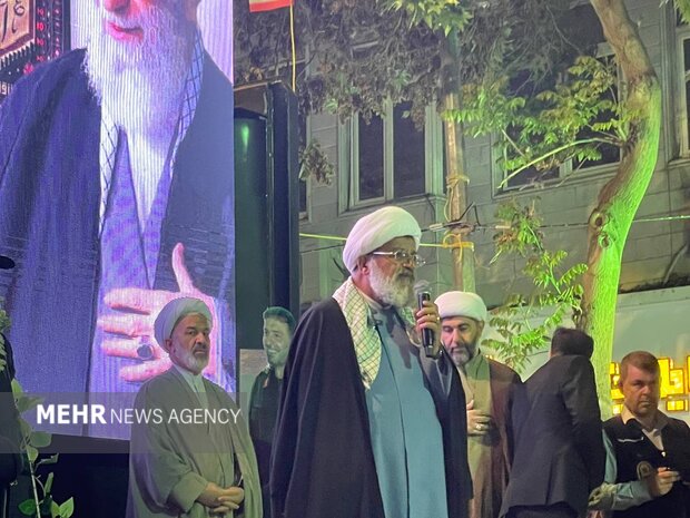  حضور پرشور ملت ایران کمر دشمن را شکست